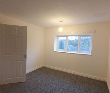 4 bedroom terraced house to rent - Photo 5