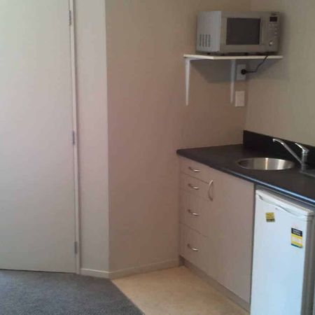 Student Rental - Photo 3