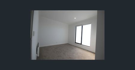 Charming 3-Bedroom property with Modern Comforts - Photo 4