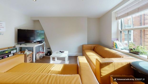 4 bedroom apartment to rent - Photo 1