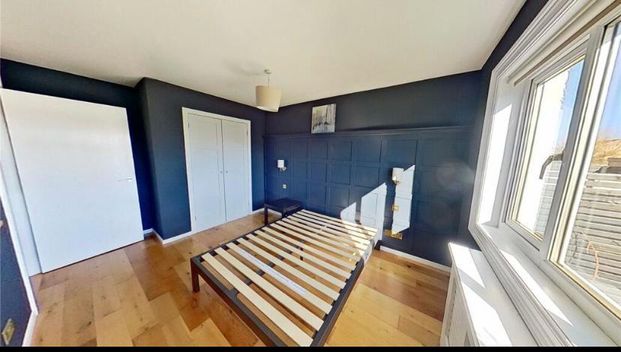 2 bedroom ground floor flat to rent - Photo 1