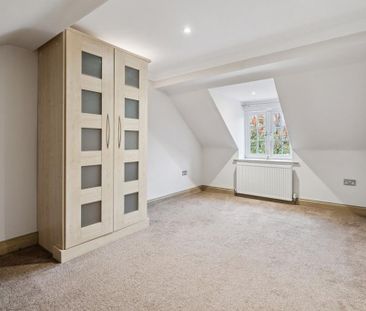 4 bedroom detached house to rent - Photo 4