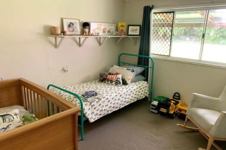 Minutes to Beach & Shops - Photo 2