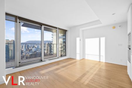 Condo in Downtown Vancouver, BC - Photo 4