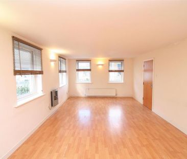 5 bedroom house to rent - Photo 1
