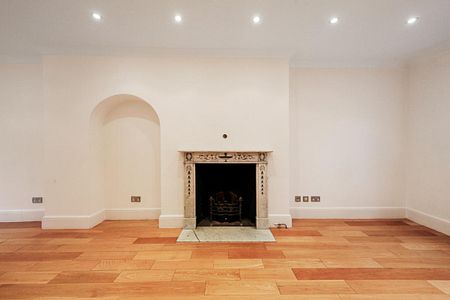 5 bedroom house in St John's Wood - Photo 3