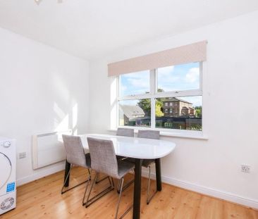 2 bedroom apartment to rent - Photo 2