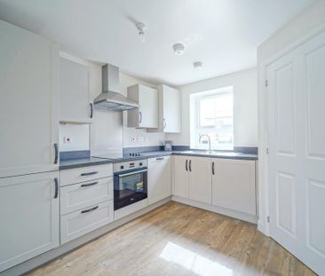 2 bedroom end of terrace house to rent - Photo 1