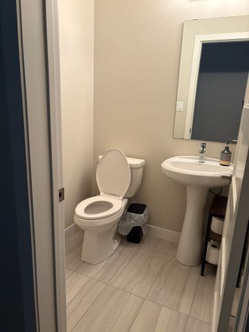 For Lease - 902 West Village Square Unit# # 57, London North, Ontario - Photo 5