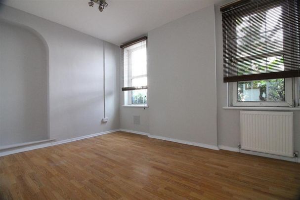 3 bedroom flat to rent - Photo 1