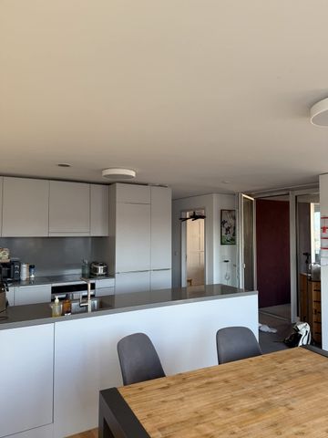 2.5 Zimmer, 74 m², 17. Stock - Foto 3