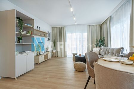 Warszawa, Praga-Północ, Nowa Praga, Szwedzka - Photo 2