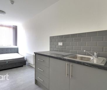 Studio to rent - Photo 2