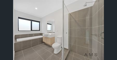 Modern architecture and comfortable living ! - Photo 5