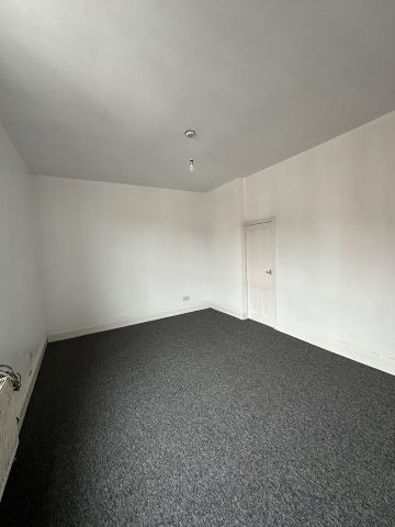 3 Bed Terraced House, Willows Road, B12 - Photo 4