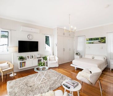 Furnished apartment in Charming Northgate Queenslander - Photo 2