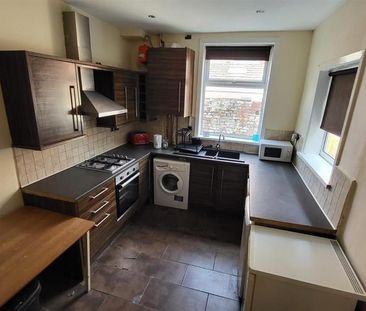 4 bedroom house to rent - Photo 1