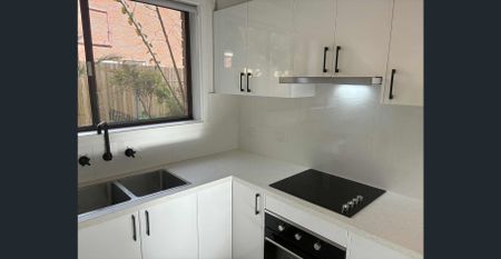 Perfectly Positioned Renovated Townhouse - Photo 2