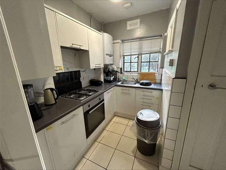 Bromley Common, Bromley, BR2 - Photo 5