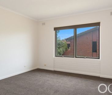 Open the Door To Stylish Townhouse Living in a Prime Adelaide Location - Photo 5