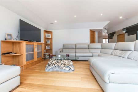 5 bedroom house to rent Berry Hill Road, Cirencester, GL7 - Photo 3