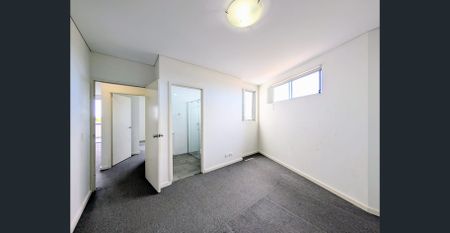 " Nearly new apartment with two bedrooms in Liverpool !!!!!" - Photo 5