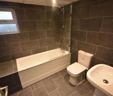 5 bedroom semi-detached house to rent - Photo 5