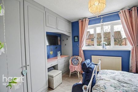 2 bedroom end of terrace house to rent - Photo 4