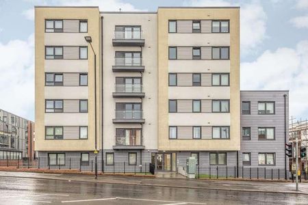 West Central, Slough, SL2 - Photo 4