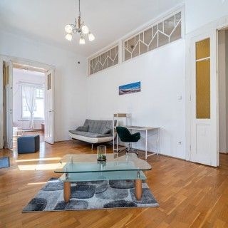 Katona József Street - Fotó 1