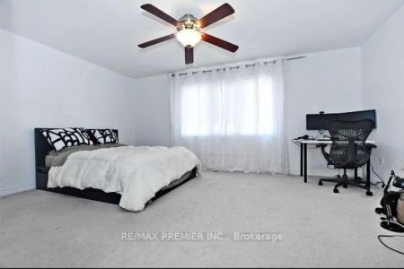 Property For Lease | N9265115 - Photo 5