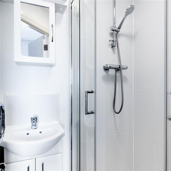 4 bedroom apartment to rent - Photo 1