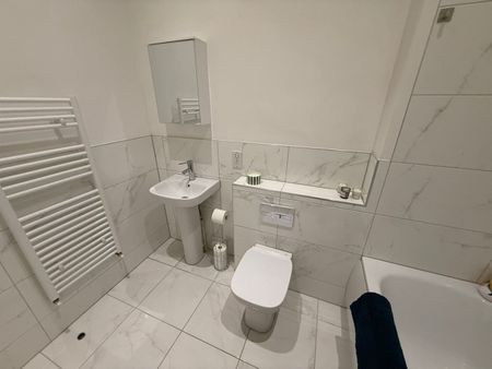 2 Bed Semi-Detached House, Bobbin Row, LS12 - Photo 5