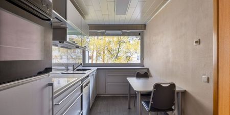 Appartement te huur in Genk voor € 980 met 2 slaapkamers - Photo 2