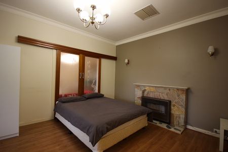 6-bedroom shared house, Clairville Avenue - Photo 3