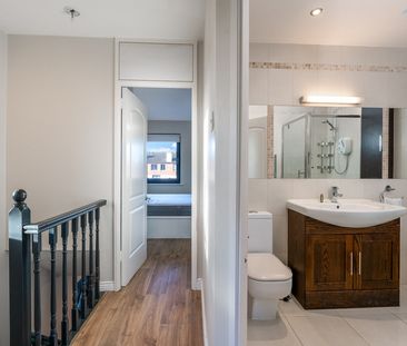 White Oaks, Roebuck Road, Clonskeagh, Dublin 14, D14 V997 - Photo 3