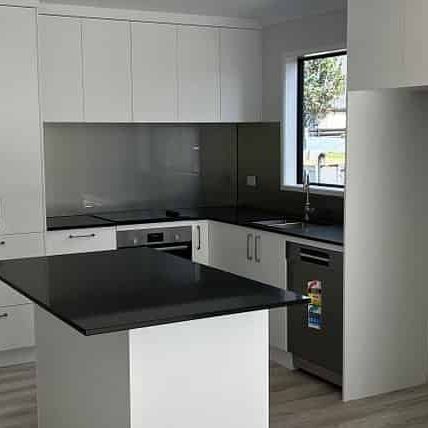 First weeks rent free! - Photo 1