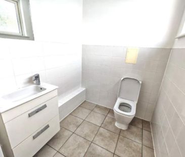 3 bedroom maisonette to rent - Photo 6