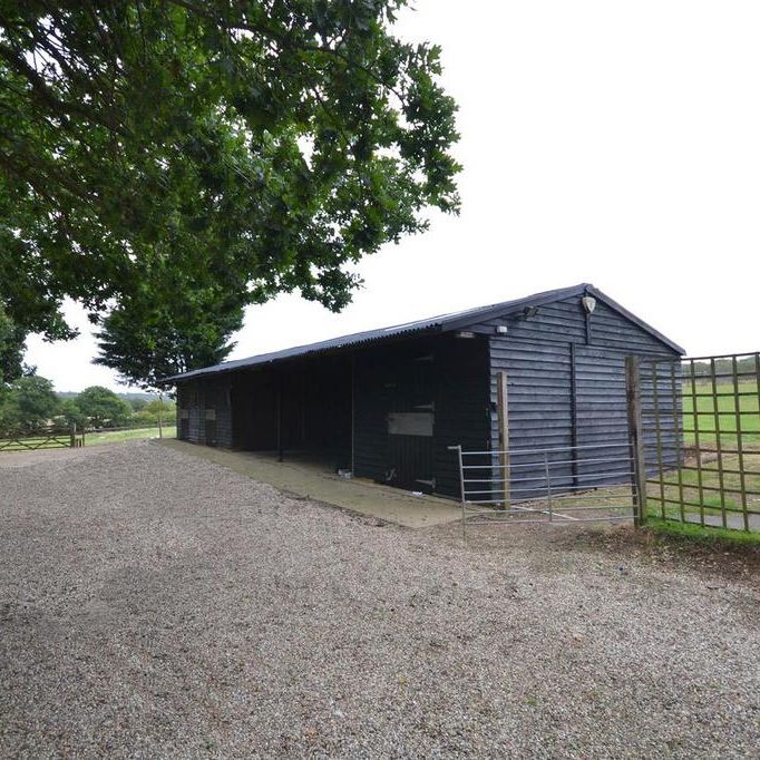 4 bedroom detached house to rent - Photo 1