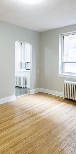 119 Eglinton Avenue West - Photo 1