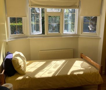 Room in a Shared House, Whitefoot Lane, BR1 - Photo 5