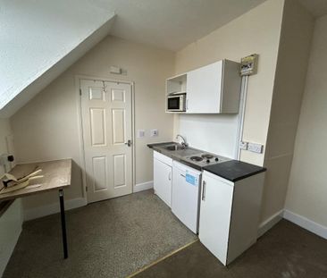 1 bedroom flat to rent - Photo 3