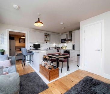 1 bedroom flat to rent - Photo 1