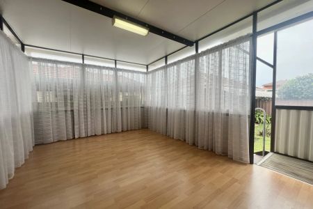 Updated Family Home Located In Moorefield Estate - Photo 5