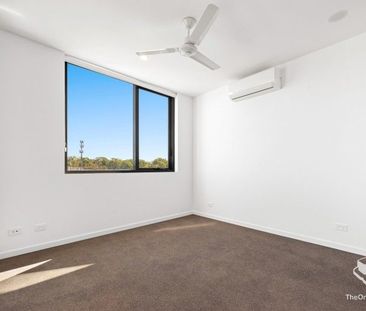 Stylish 2-Bedroom Unit with Resort-Style Facilities - Photo 3
