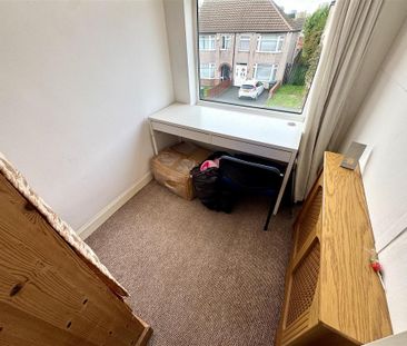 3 bedroom terraced house to rent - Photo 5