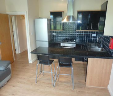 2 bedroom flat to rent - Photo 5