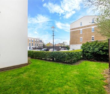 1 bedroom flat in 2 Wadham Mews - Photo 3