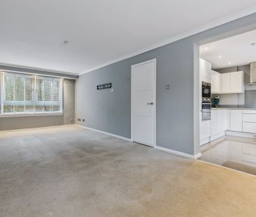 Flat 2, 9 The Riggs - Photo 1