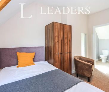 1 bedroom in a house share to rent - Photo 3